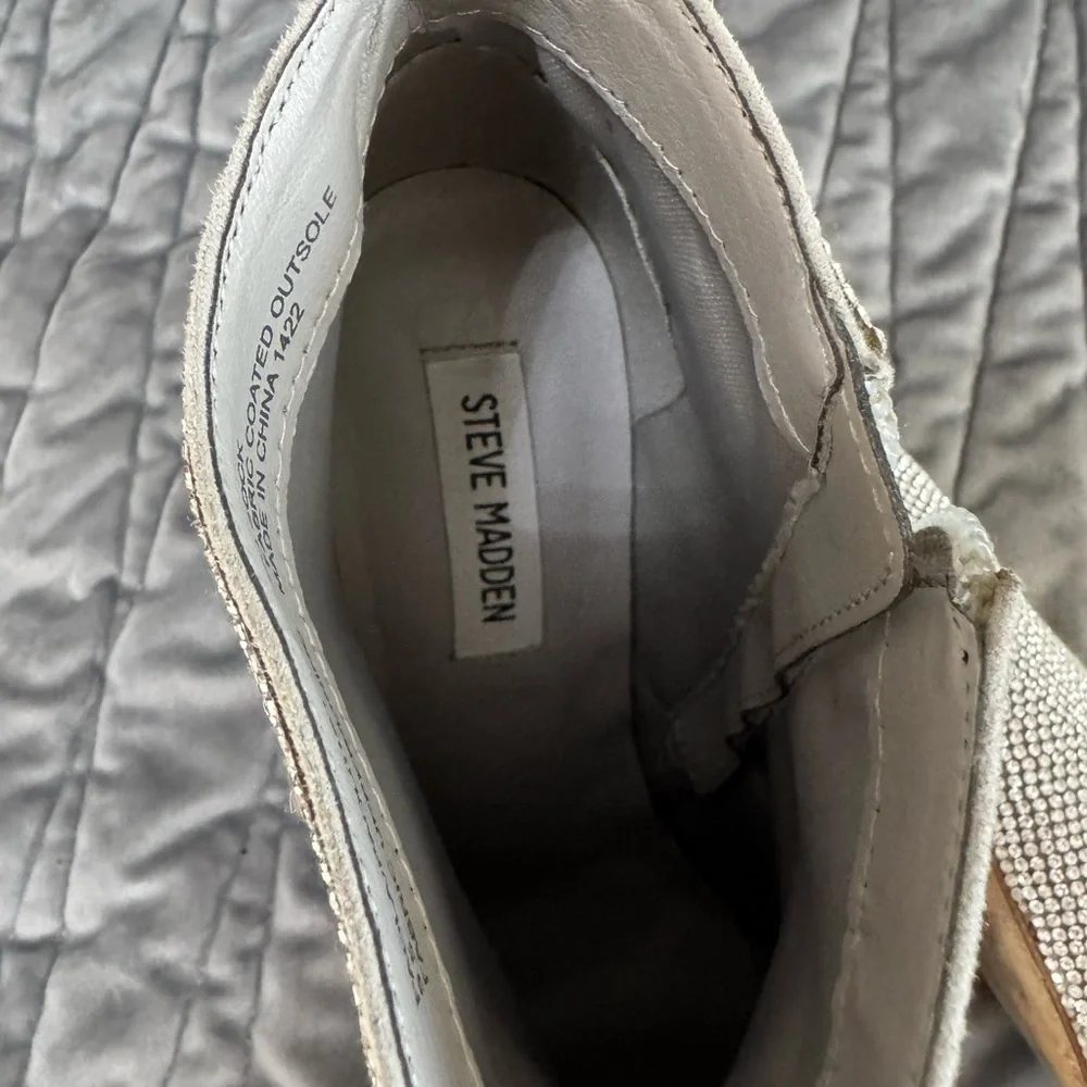 Silver Rhinestone Ankle Boots Steve Madden 9.5 - Picture 8 of 9